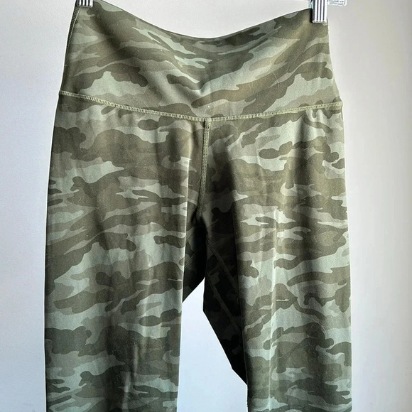 Colorfulkoala Camo Leggings | Camo Print Leggings | Camo | Green Leggings - Picture 2 of 5